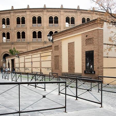 Duerme Junto A La Plaza De Toros De Granada. Apartman Kültér fotó